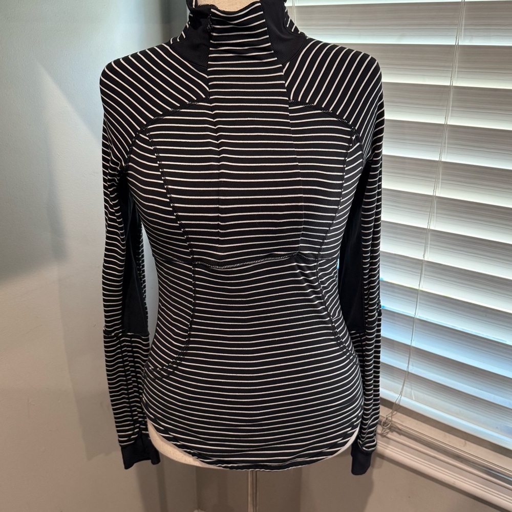 Lululemon Base Runner 1/2 Zip Parallel Stripe Bla… - image 3